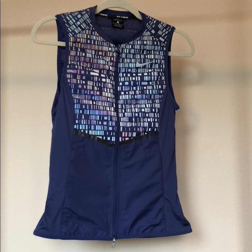 Nike vest